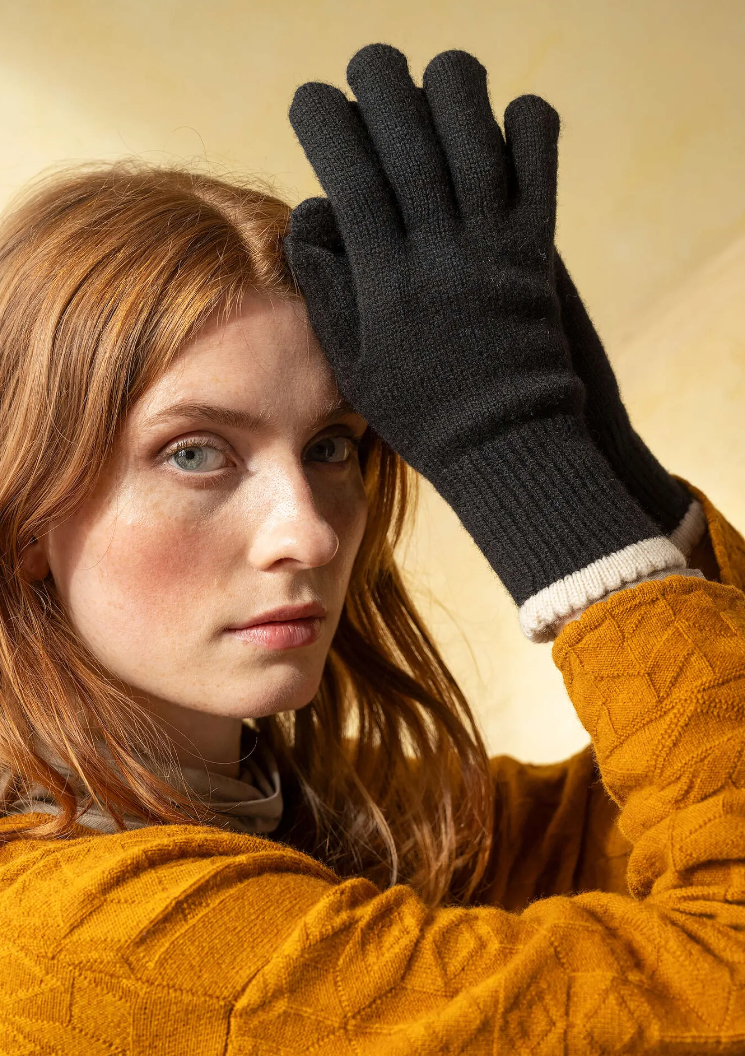 Clearance Gudrun Sjödén Fingerhandschuhe aus Lammwolle schwarz