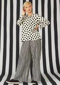Sale Gudrun Sjödén Gestreifte Jerseyhose aus Bio-Baumwolle/Modal schwarz-feder