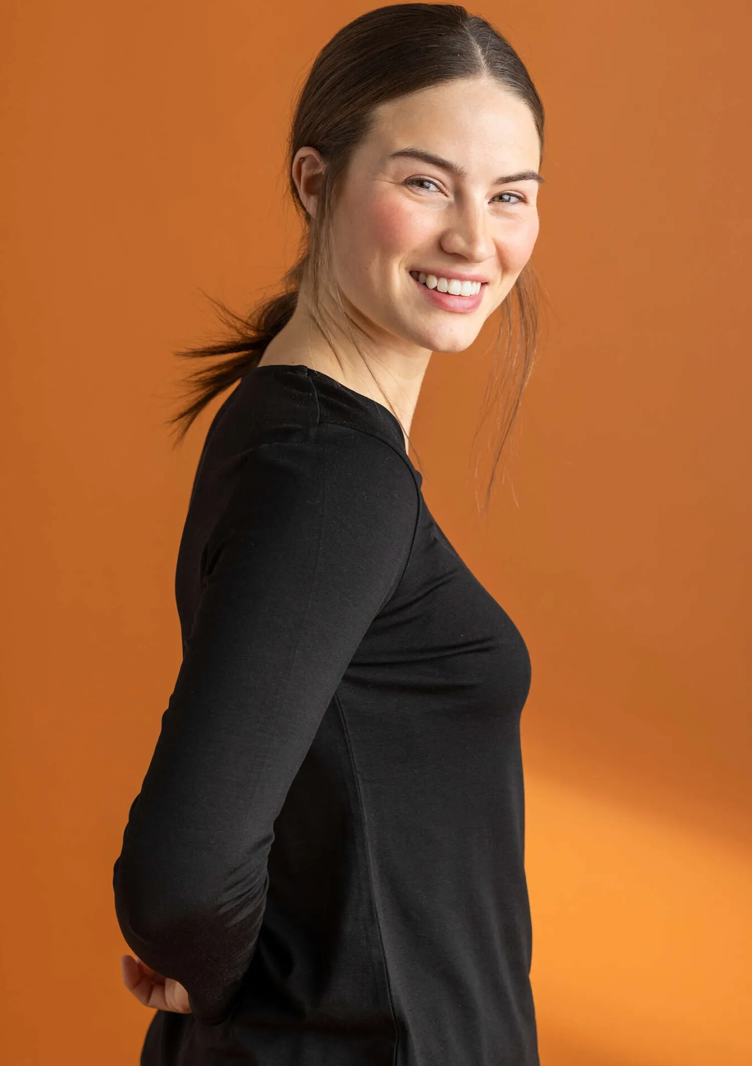 Store Gudrun Sjödén Jerseyshirt „Helga“ aus Lyocell/Elasthan schwarz