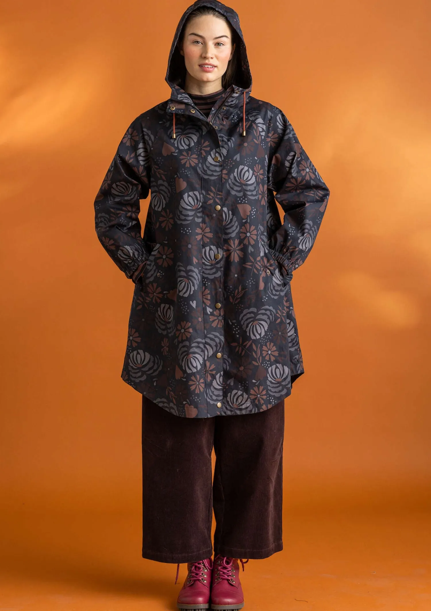 Fashion Gudrun Sjödén Regenjacke „Hedda“ aus Bio-Baumwollgewebe aubergine-gemustert