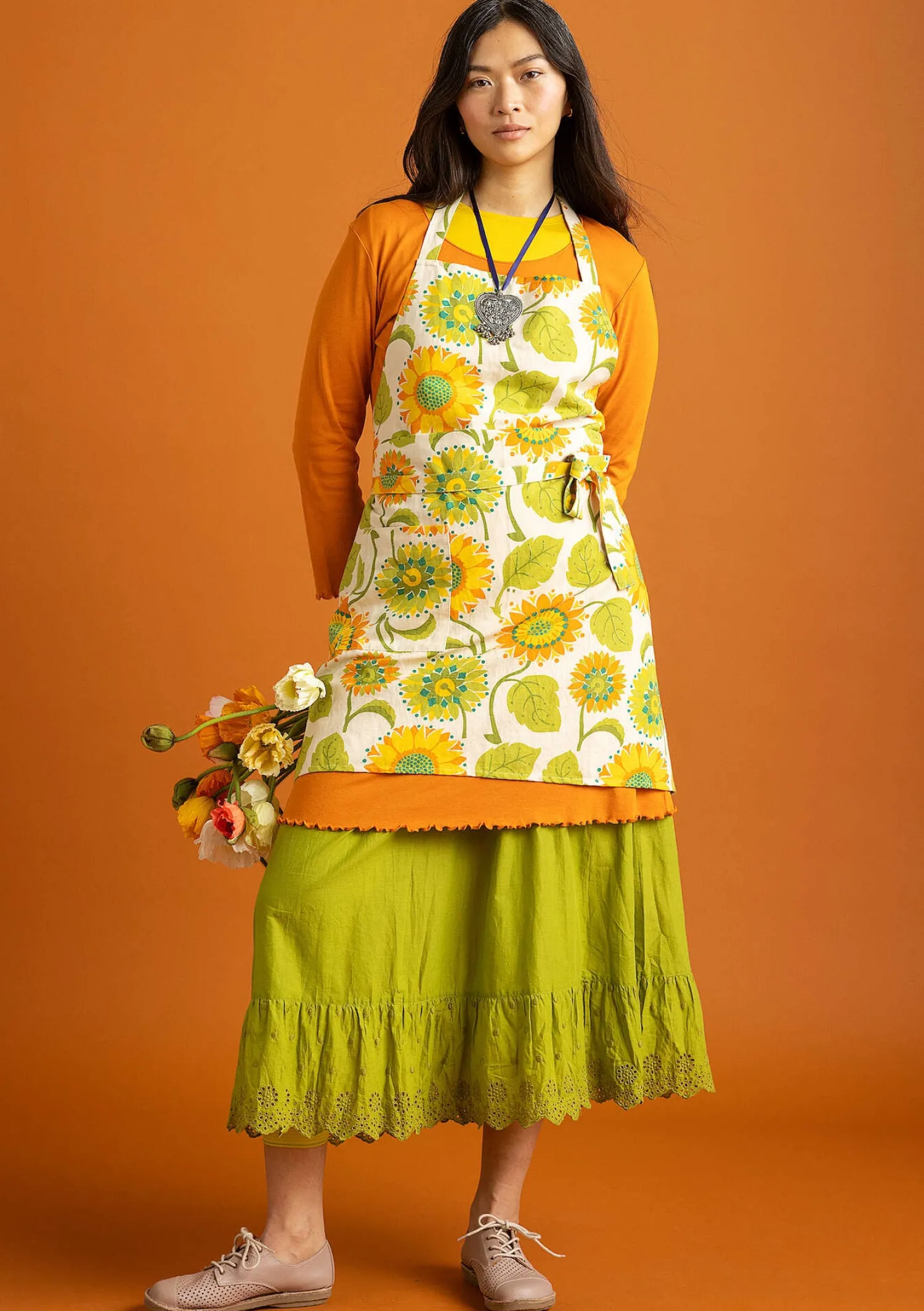 Discount Gudrun Sjödén Schürze „Sunflower“ aus Bio-Baumwolle/Leinen hellsand