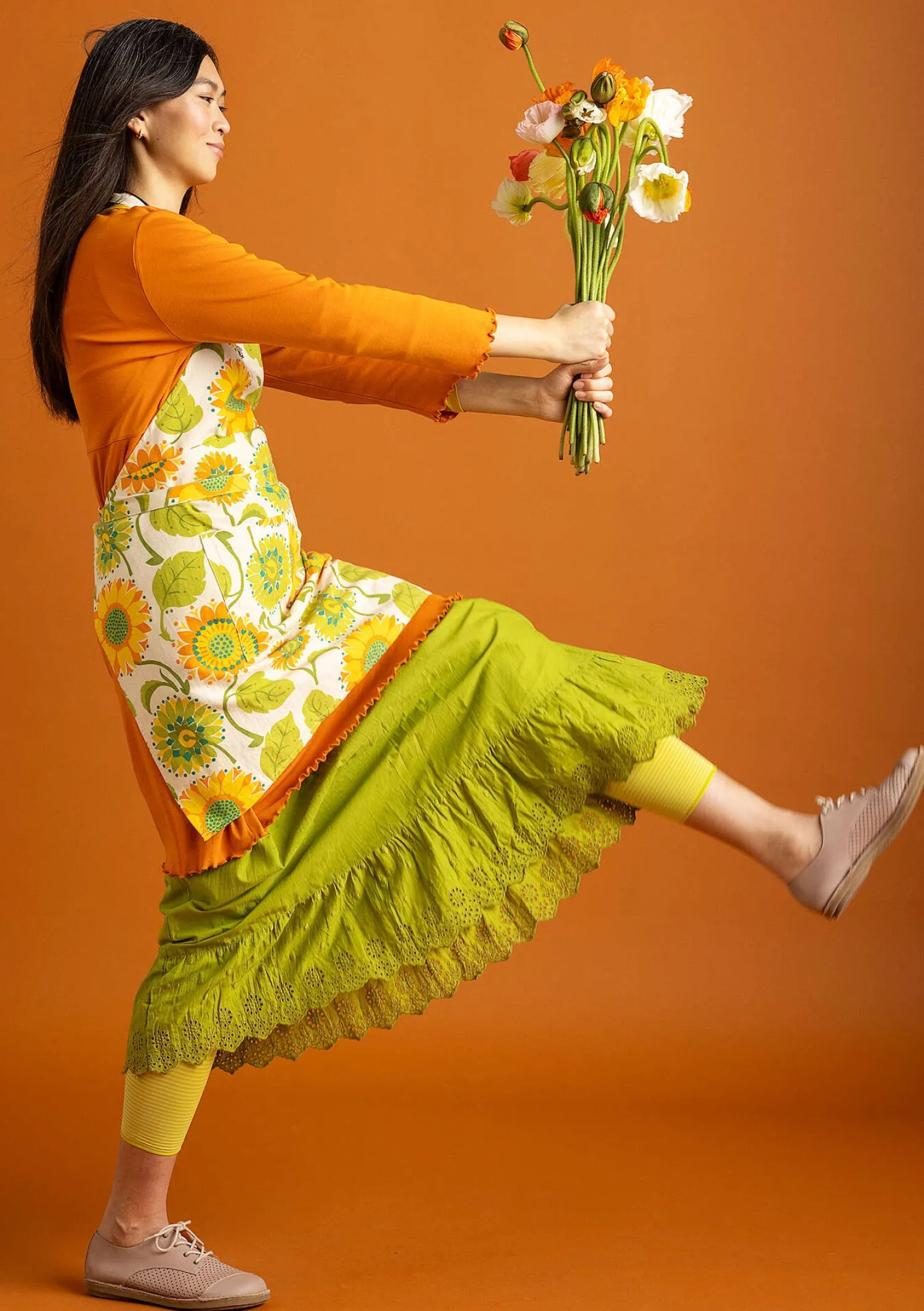 Discount Gudrun Sjödén Schürze „Sunflower“ aus Bio-Baumwolle/Leinen hellsand