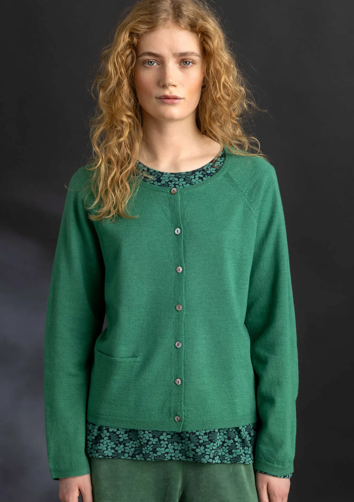 Shop Gudrun Sjödén Strickjacke aus Bio-Wolle malachit