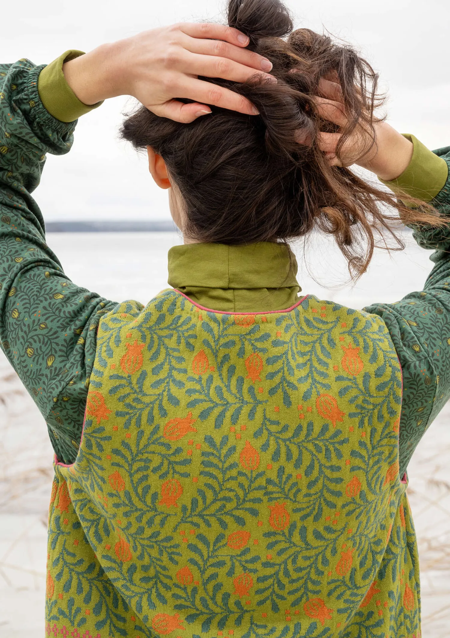 Shop Gudrun Sjödén Strickweste „Aurora“ aus Bio- und Recycling-Baumwolle/Wolle avocado