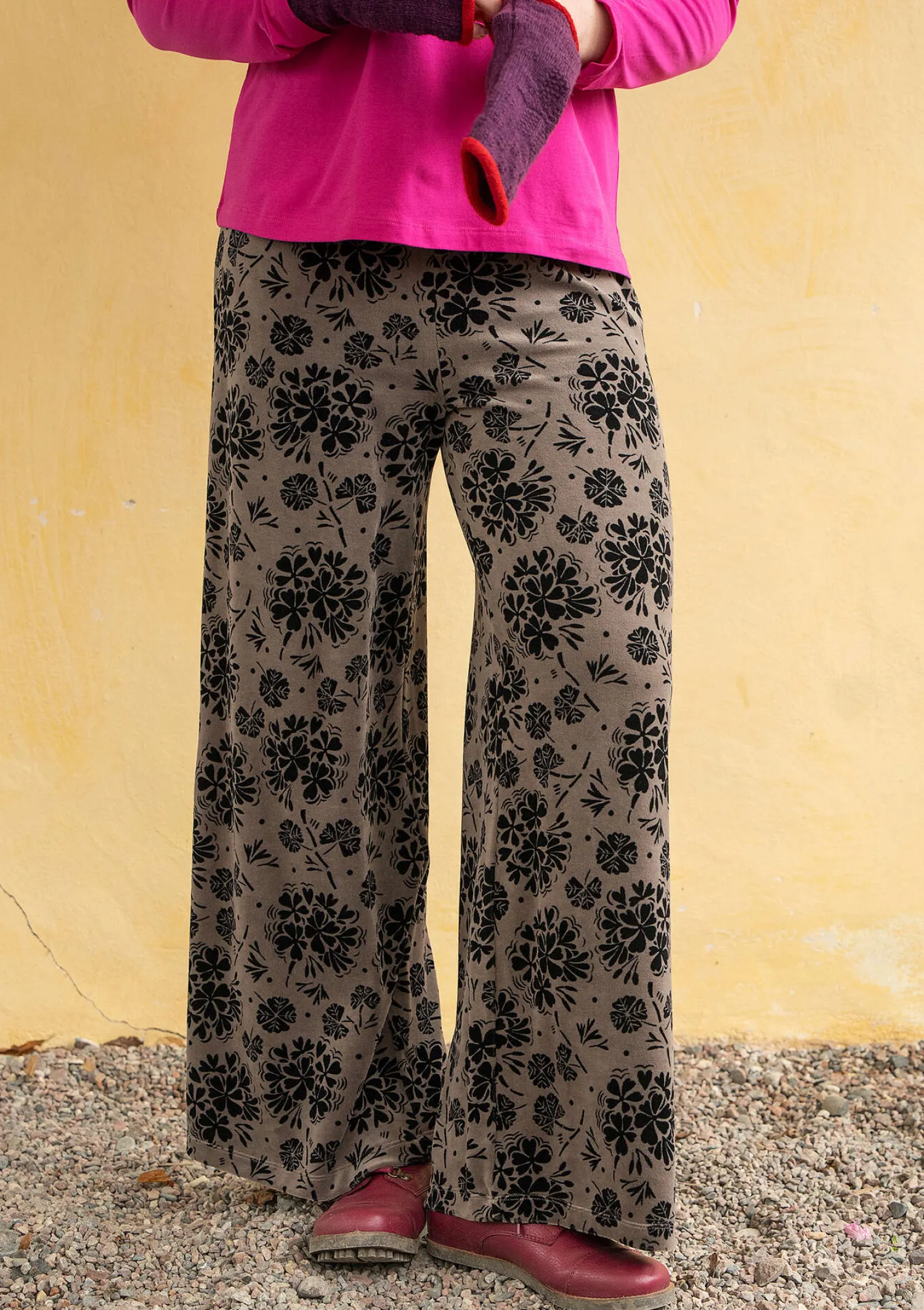 Store Gudrun Sjödén Velourshose „Selma“ aus Bio-Baumwolle/Recycling-Polyester kartoffel
