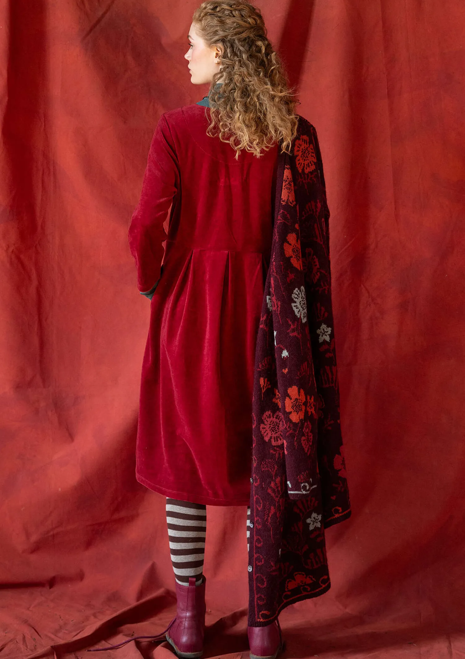Clearance Gudrun Sjödén Velourskleid „Fyrverkeri“ aus Bio-Baumwolle/Recycling-Polyester aubergine-gemustert