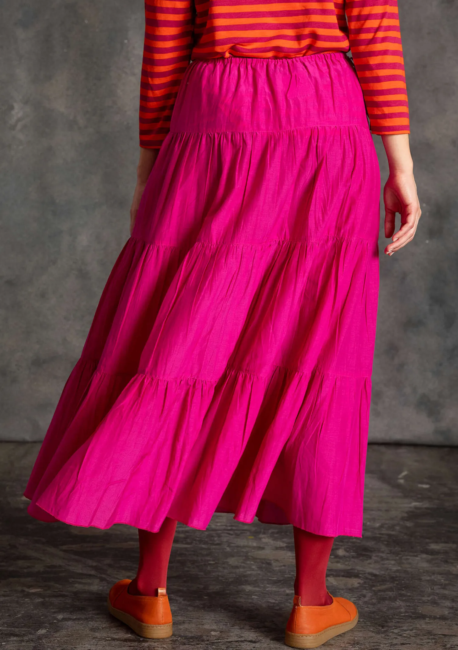 Hot Gudrun Sjödén Webrock aus Baumwolle/Seide cerise